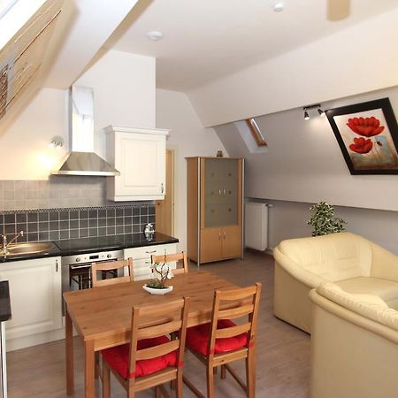 Old Saxo Apartman Ypres Szoba fotó