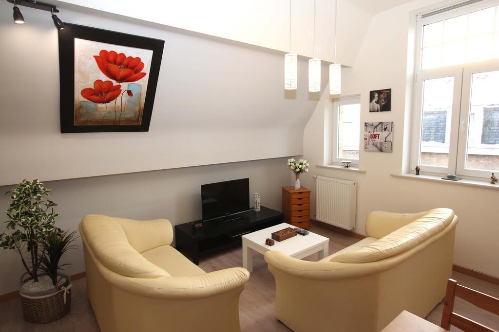 Old Saxo Apartman Ypres Szoba fotó